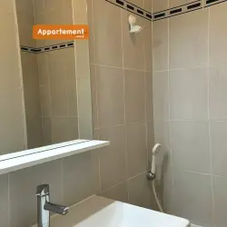 Appartement 2 pièces 58,65 m2 Paris 16 à louer