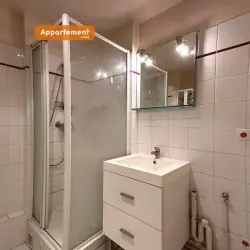 Appartement 3 pièces 87,50 m2 Paris 17 à louer