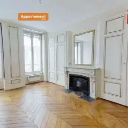 Appartement 3 pièces 110,20 m2 Lyon 2 à louer