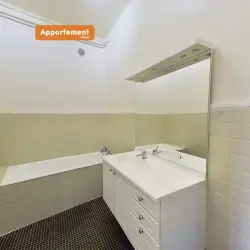 Appartement 5 pièces 129,48 m2 Lyon 6 à louer