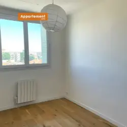 Appartement 3 pièces 74 m2 Marseille 8 à louer