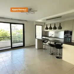 Appartement 3 pièces 71,50 m2 Châtillon à louer