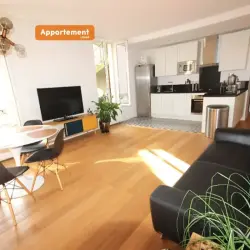 Appartement à louer 4 pièces 83