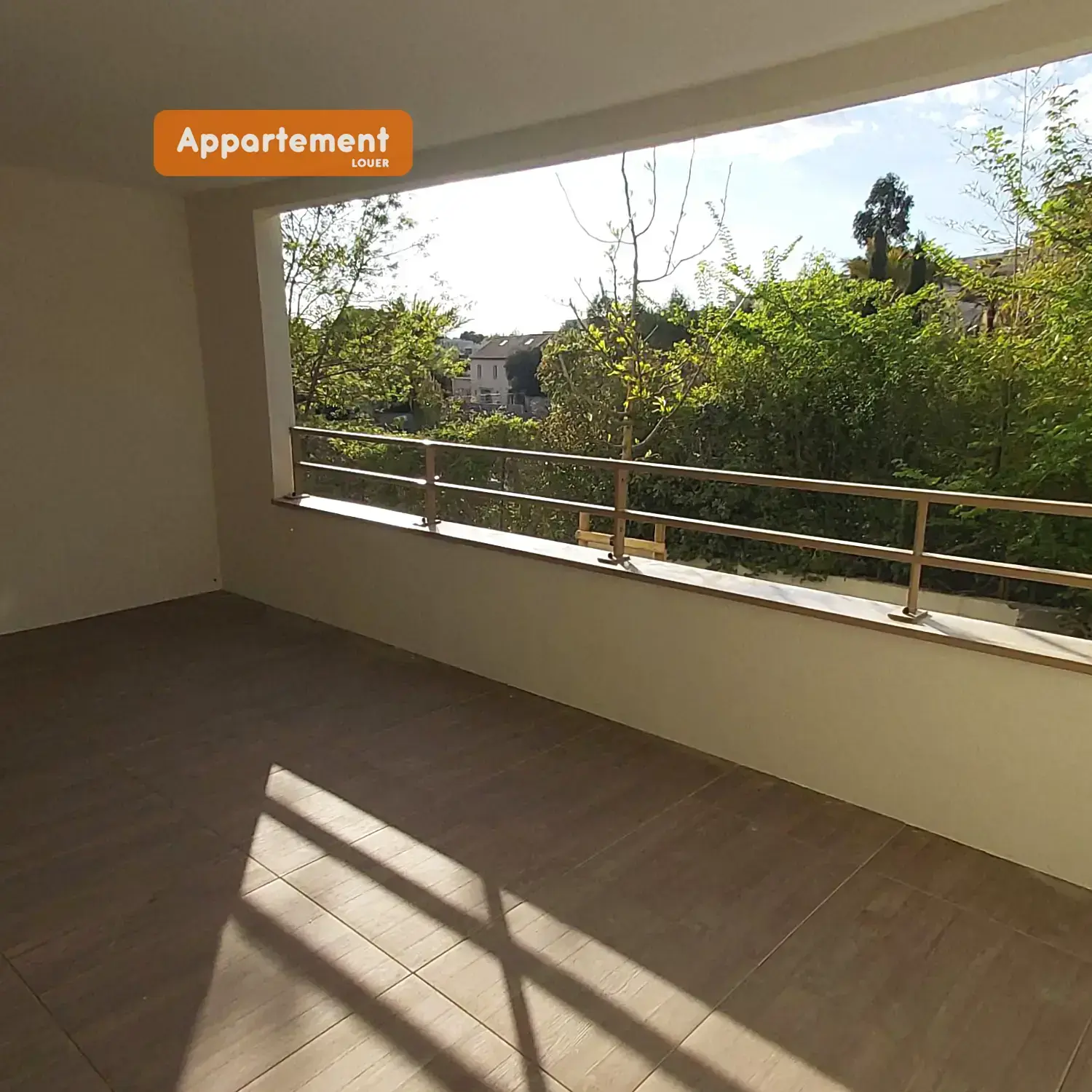 Appartement à louer 2 pièces 34